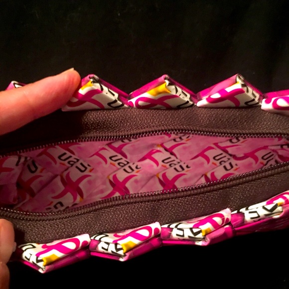 Clutch - Picture 4 of 4